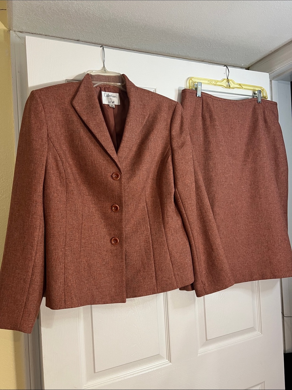Le Suit Rust Brown Two-Piece Skirt Suit